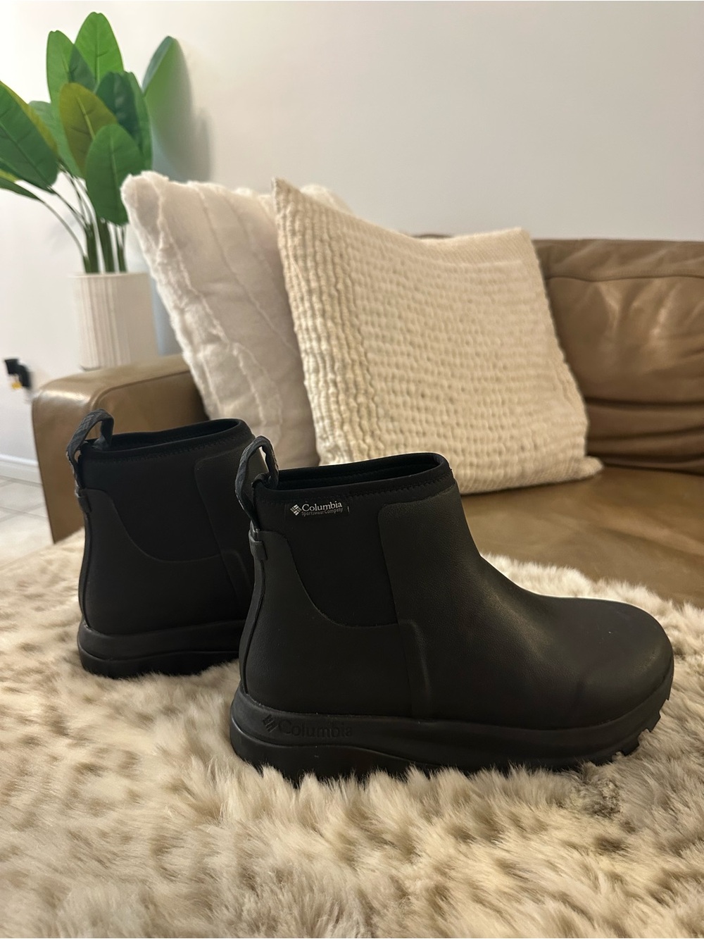 Columbia Venturetrot Black Chelsea Winter Boots